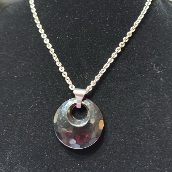 Silver colored chain with purple translucent glass. - Picture 2 of 5